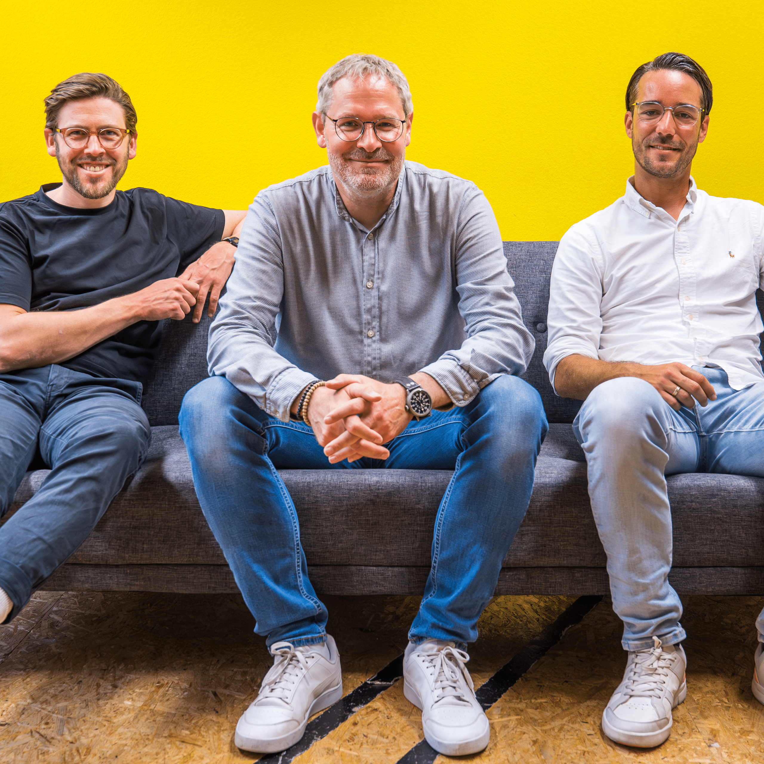 Zu sehen ist ein Bild von Daniel, Tim und Adrian- drei der sieben Gründer von Mätch VC.