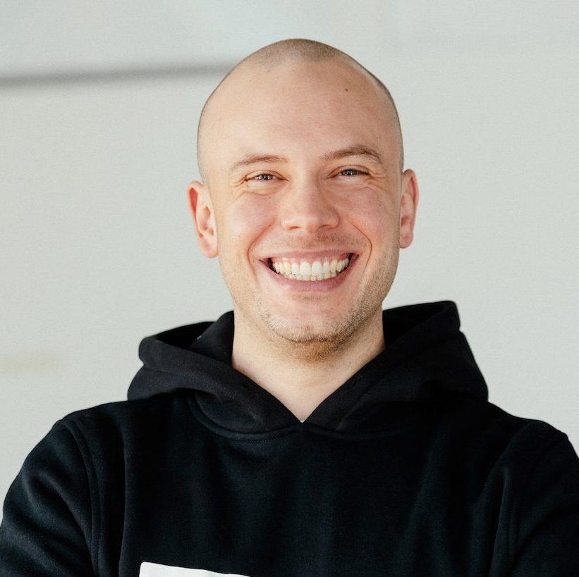 Zu sehen ist ein Bild von Björn Brenner, Product Owner Masterclasses bei NXTGN.