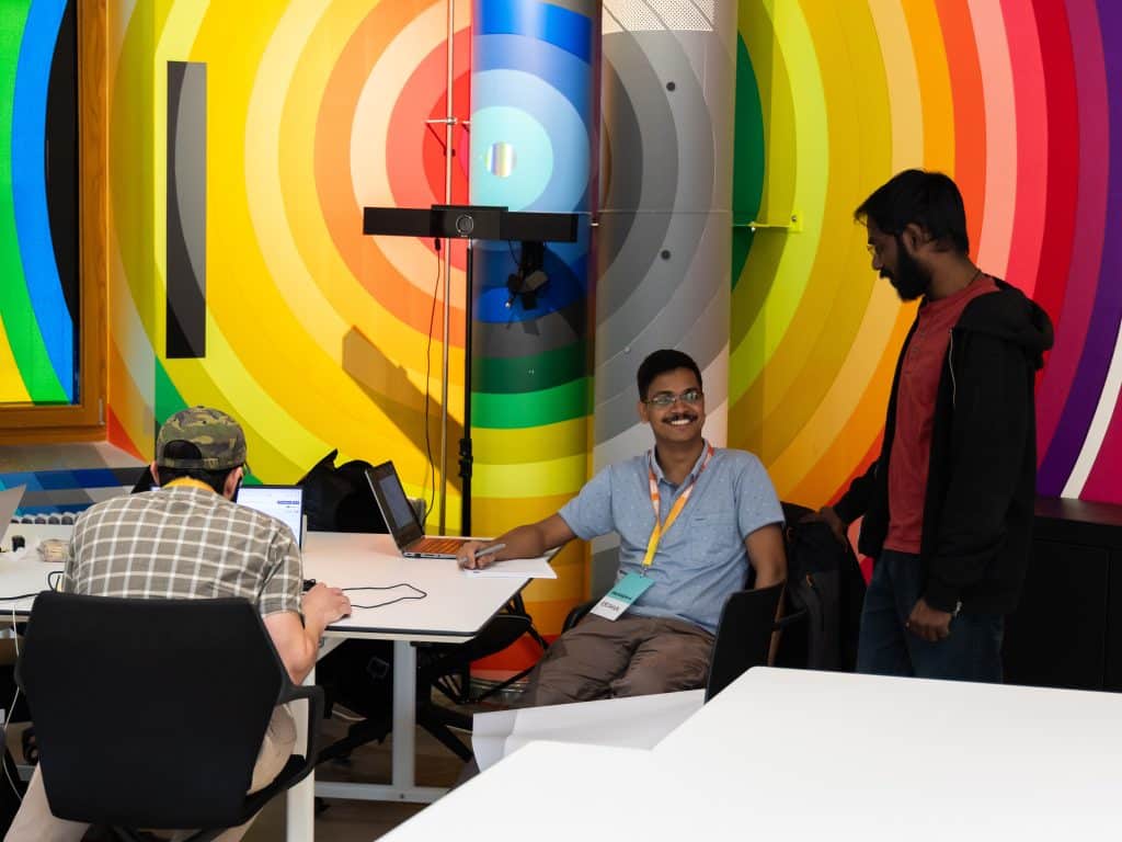 Zu sehen sind Zuschauer:innen beim INNO Festival 2023.